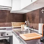 Designer By Apartments Alfama